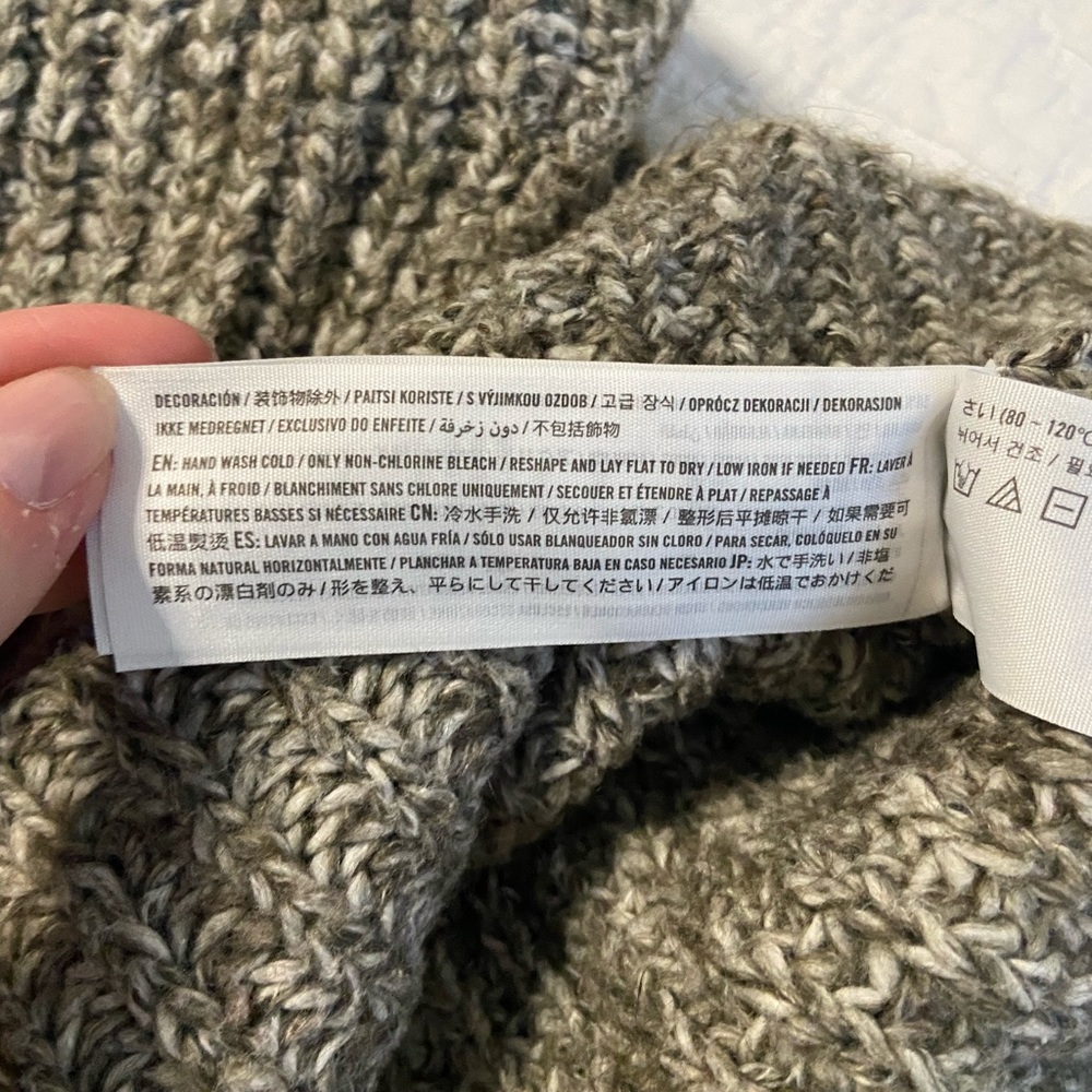 Abercrombie and Fitch comfy turtleneck size S - Picture 3 of 5